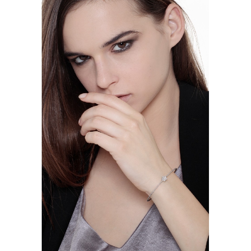 18k white gold rigid bracelet with spheres and flower with diamonds