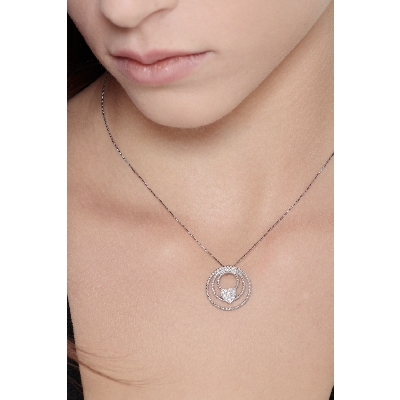 18k white gold necklace with a three circle pendant with a heart 