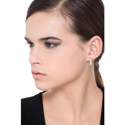 Orecchini in Oro Bianco 18k con pavè in Diamanti, ct. 0,60