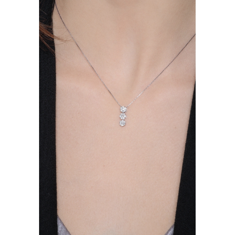 White gold 18k necklace with three diamond pendants illusion type 