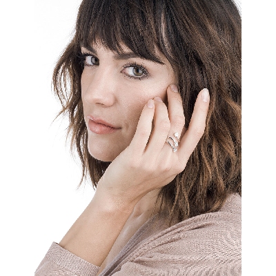 18k white gold trilogy Illusion type ring with diamonds pavé