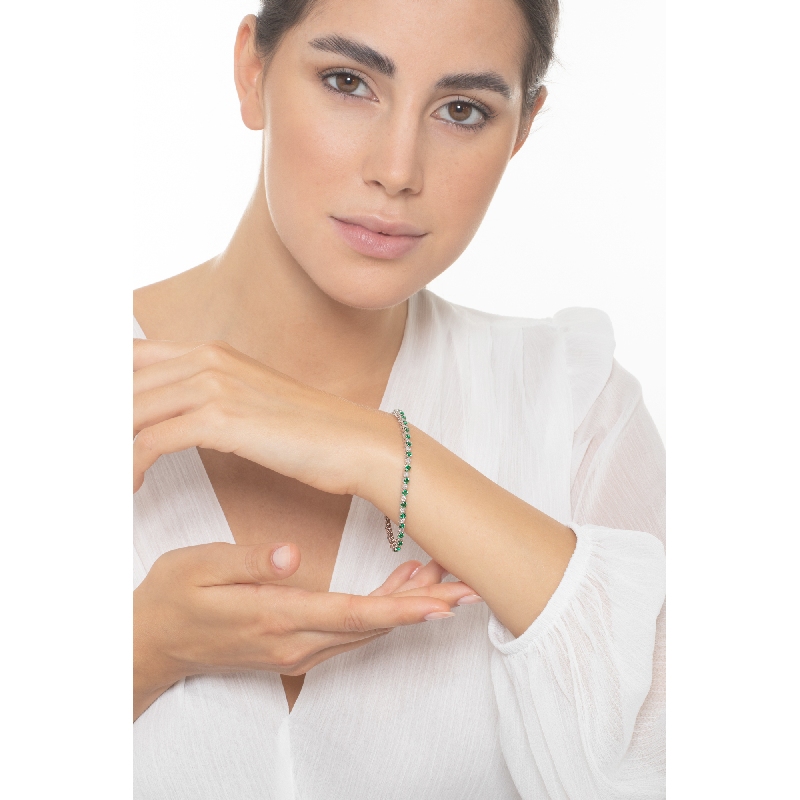 Alternate 18k white gold bracelet with emeralds and diamonds