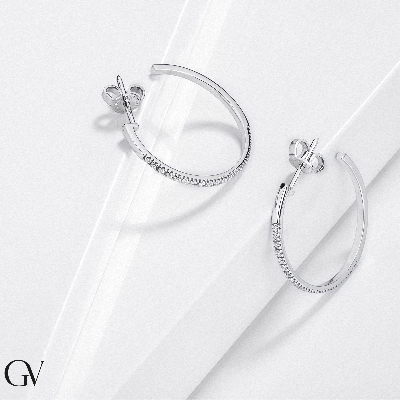 Earrings in white gold 18k with diamonds