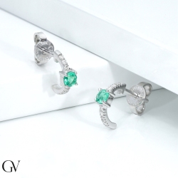 Earrings in white gold 18k with emeralds and diamonds 2