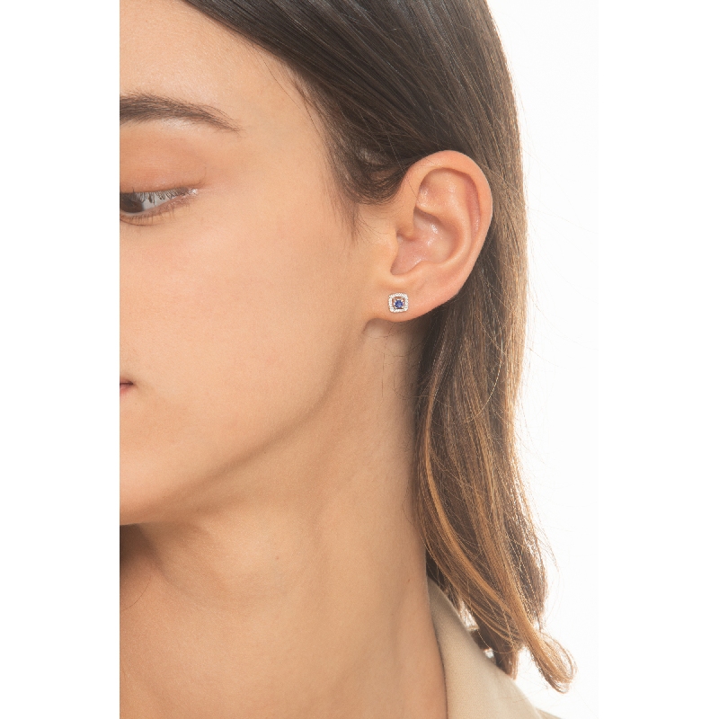 18k white gold earrings with diamonds and central blue sapphire, 0.62x0.62 cm