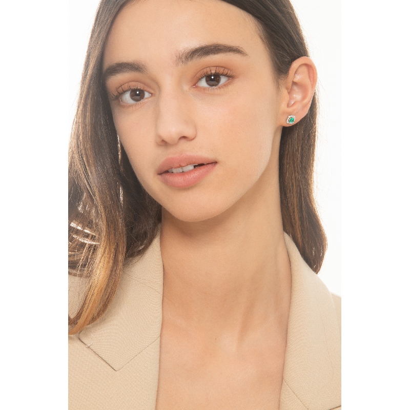 Earrings in white gold 18k with central emerald and diamonds