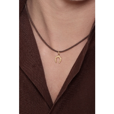 18k yellow gold horseshoe pendant