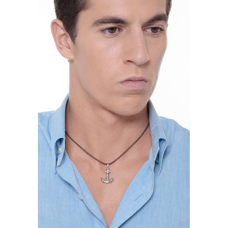 Ciondolo in Oro Bianco 18k ad ancora e corda.