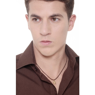 18k yellow gold four-leaf clover pendant 