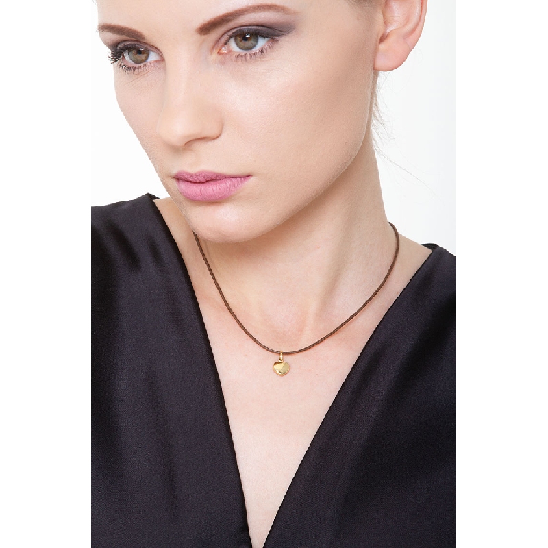 Flat heart pendant in 18k yellow gold