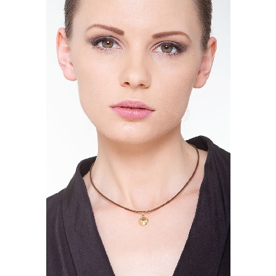 Smiling sun pendant in 18k yellow gold