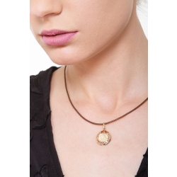 Virgin Mary perfored pendant in 18k yellow gold 2