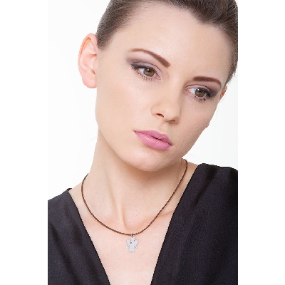 18k white gold angel pendant with perfored heart