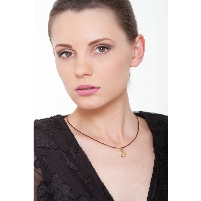 18k yellow gold moon pendant