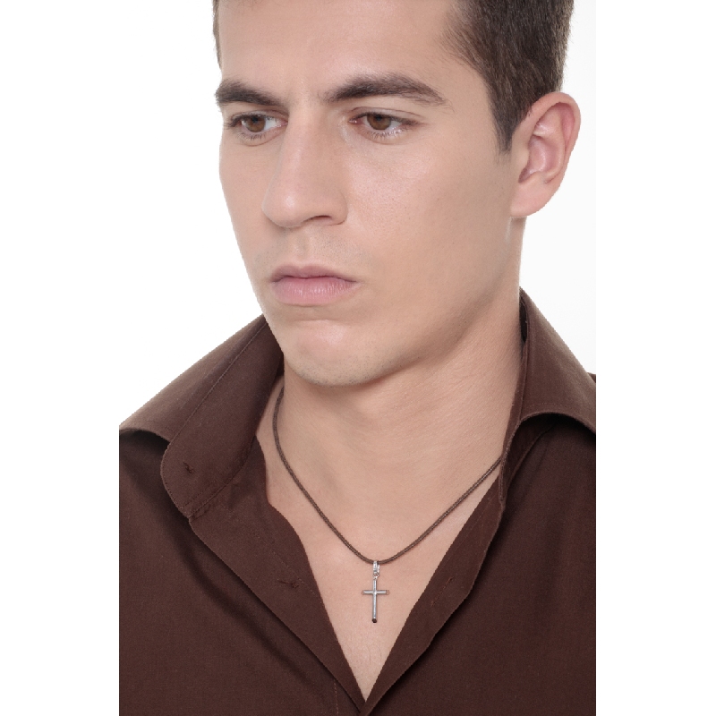 Ciondolo Croce in oro bianco 18k, circa 2 cm.