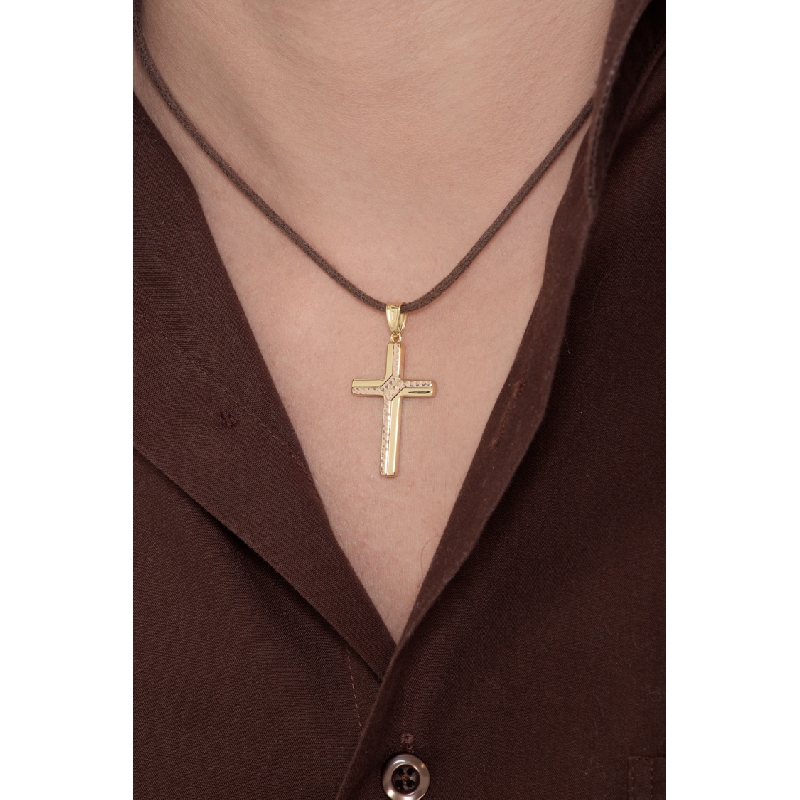 Crucifix pendant