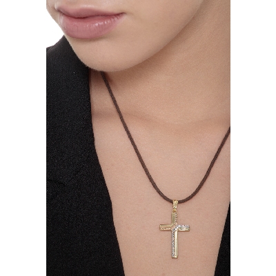 Crucifix pendant