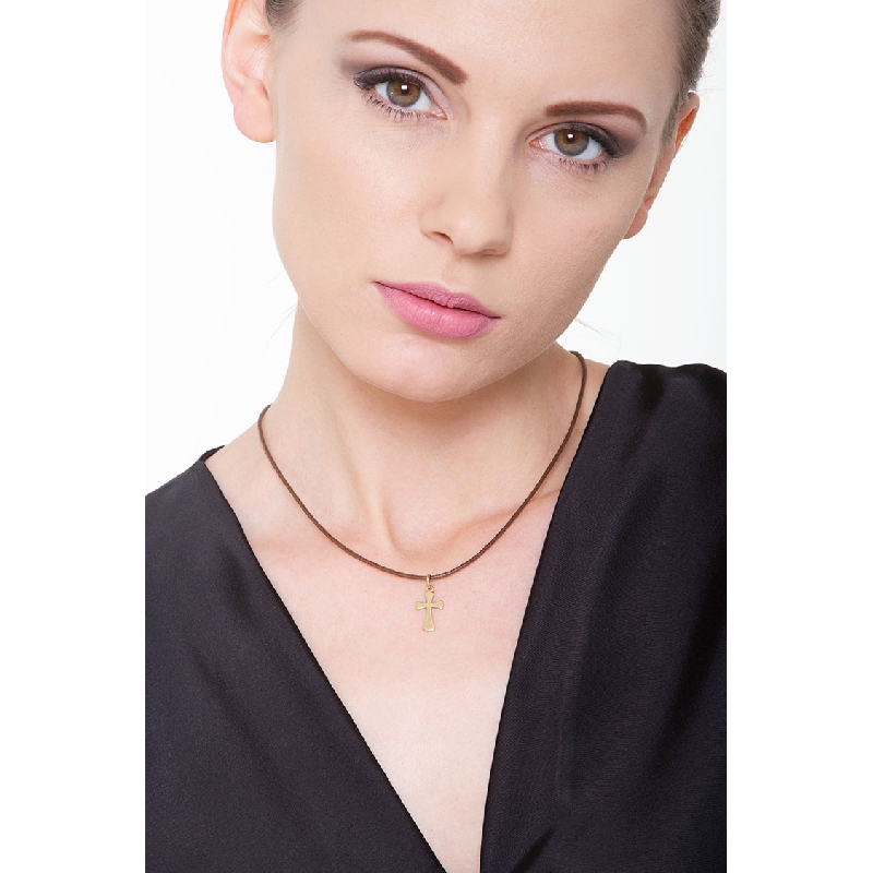 Cross in 18k yellow gold