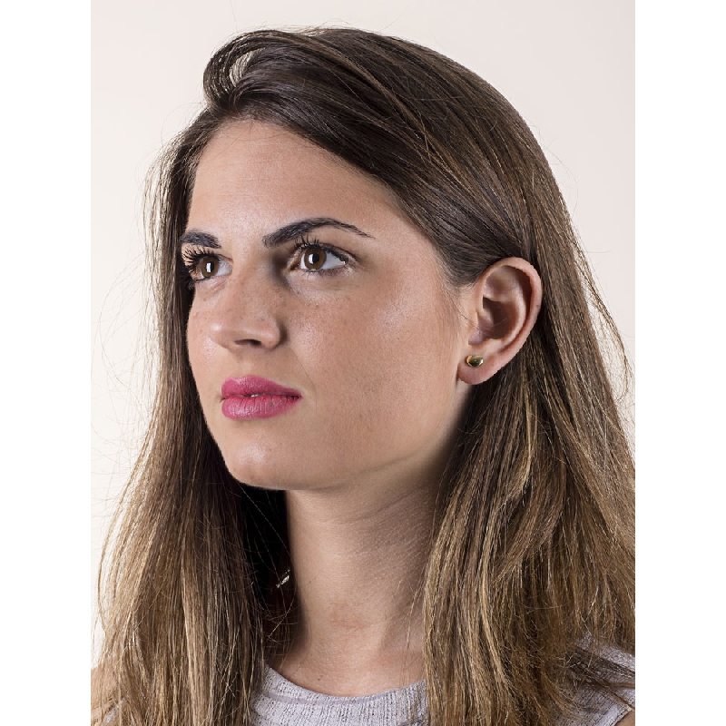 18k yellow gold heart shaped stud earrings