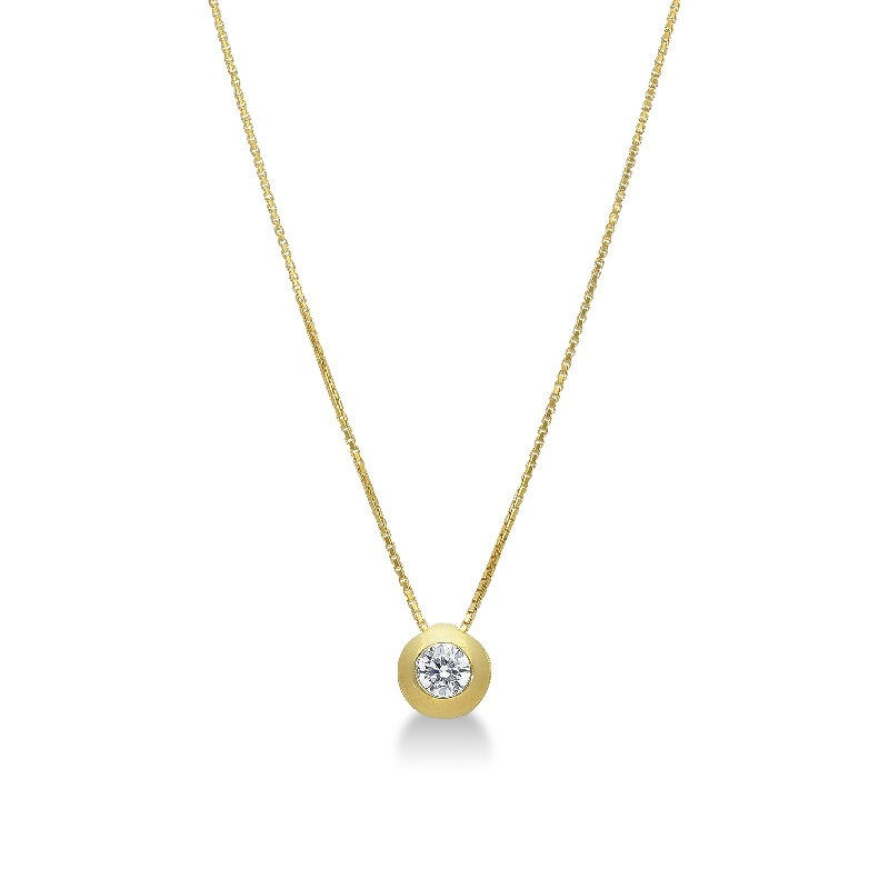 18k yellow gold full bezel solitaire necklace with zircon